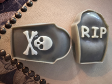 Load image into Gallery viewer, 0000 GRAVEYARD GLOW / Pumpkin Crunch